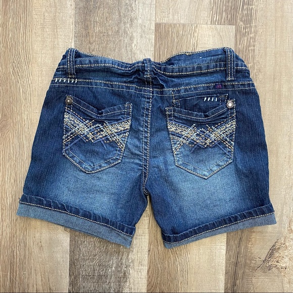 Wallflower Jean Shorts - Picture 5 of 5